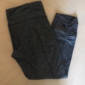 Lululemon gray crop leggings